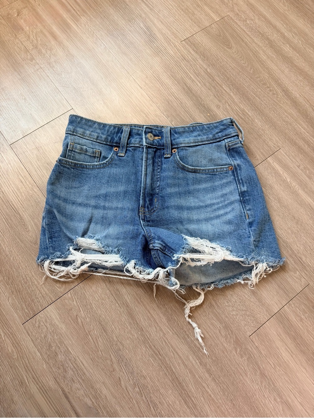 Old Navy Frayed Cutoff Denim Shorts - Blue Wash